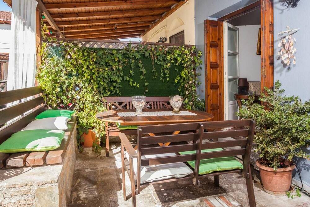 Photo of Patio Balcony in Ano Lechonia