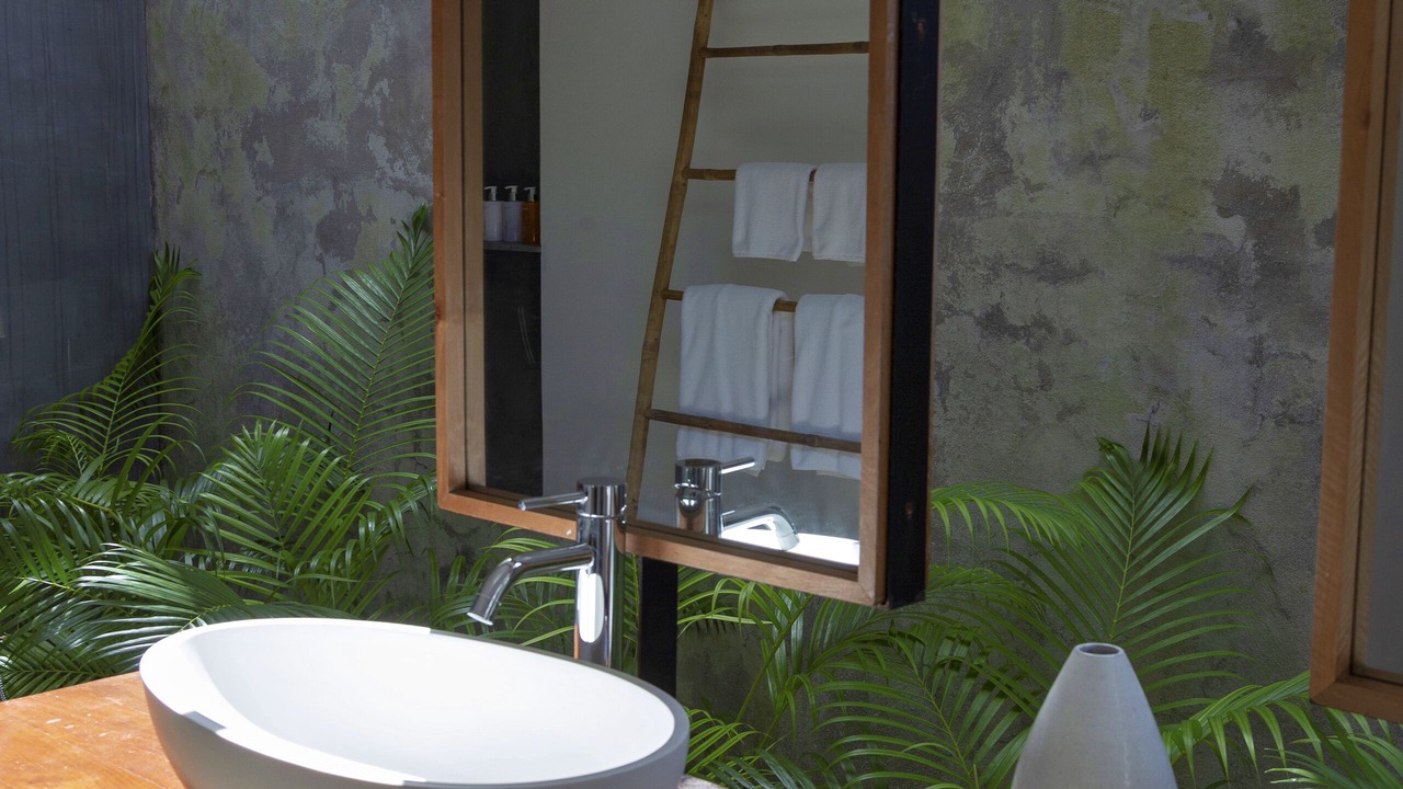 Photo of Bathroom in Koh Rong Sanloem