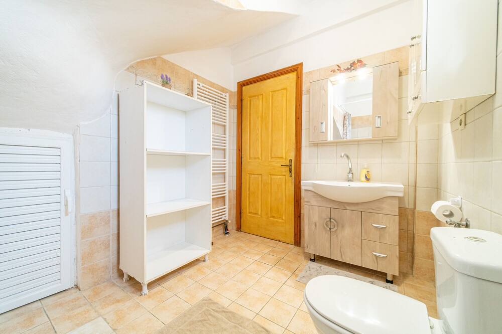 Photo of Bathroom in Marathias