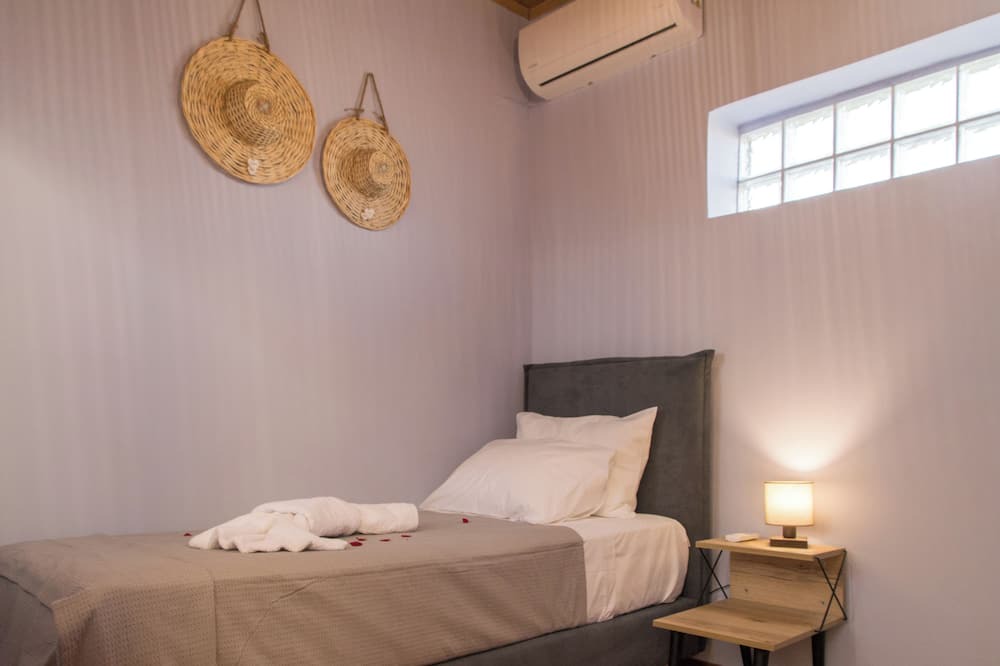 Photo of Bedroom in Skoutelonas