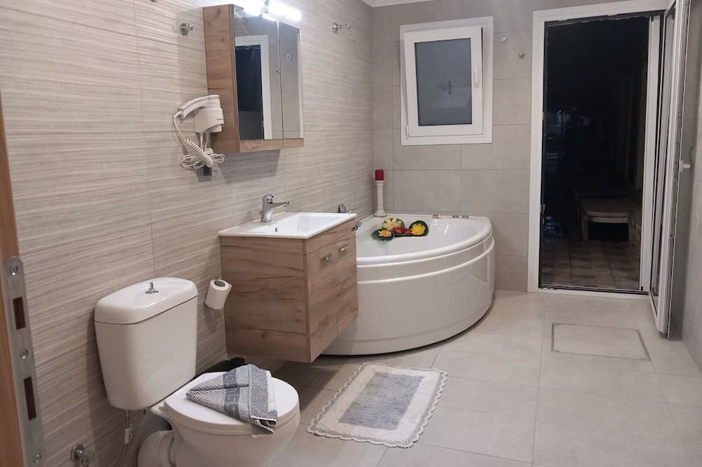 Photo of Bathroom in Kefalos