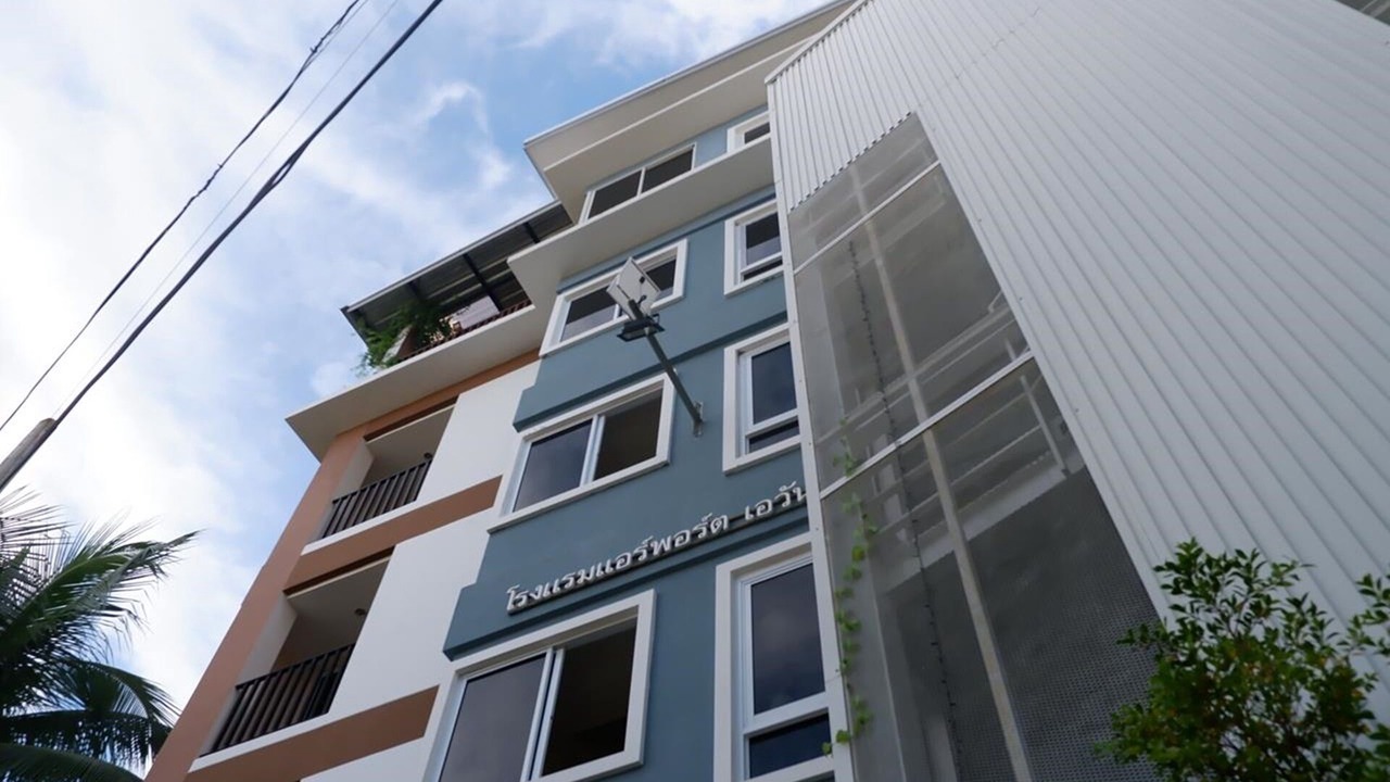 Photo of Outdoor in Wua Lai