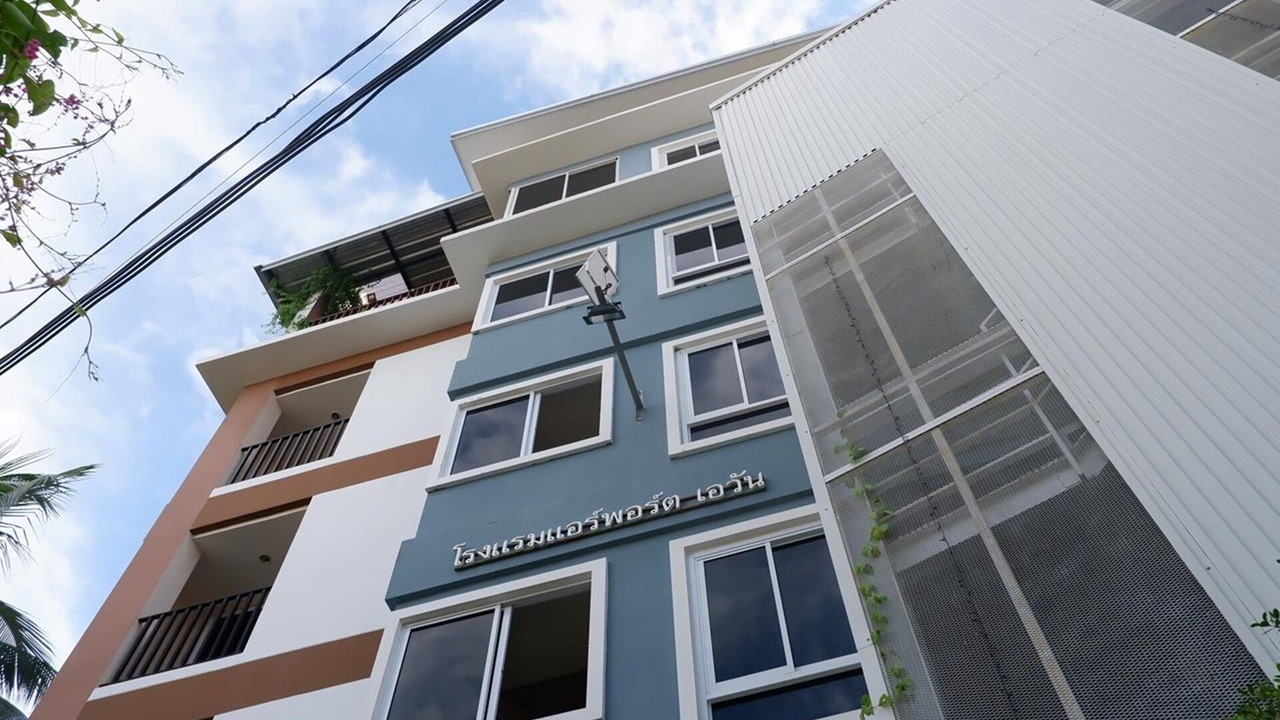 Photo of Outdoor in Wua Lai