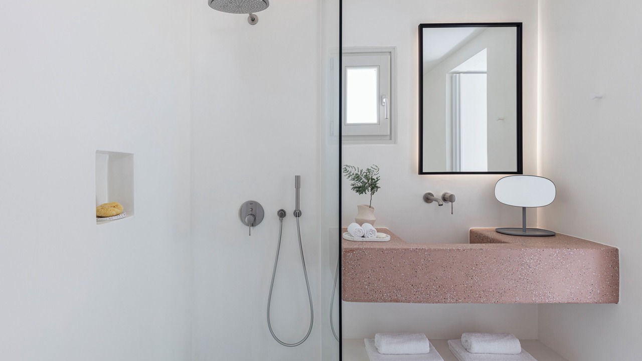 Photo of Bathroom in Kamari
