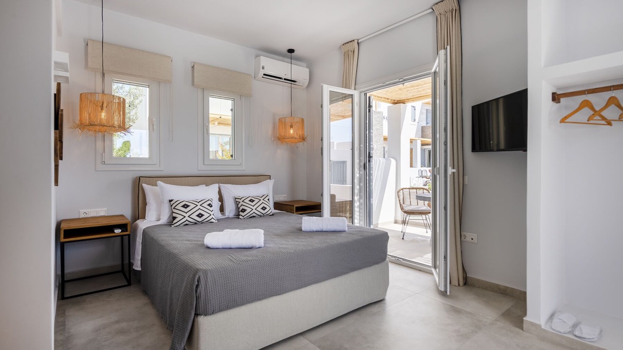Photo of Bedroom in Drios
