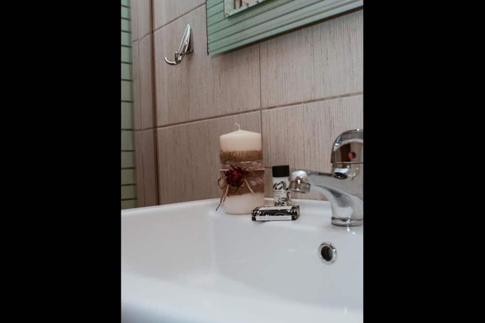 Photo of Bathroom in Ormos Prinou