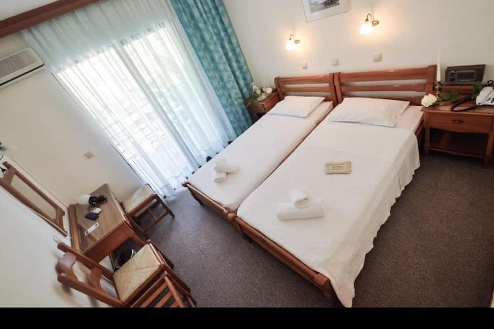 Photo of Bedroom in Ormos Prinou