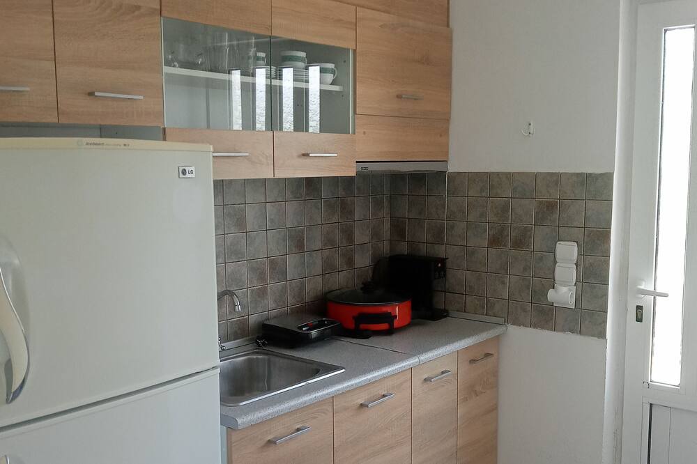 Photo of Kitchen in East Mani