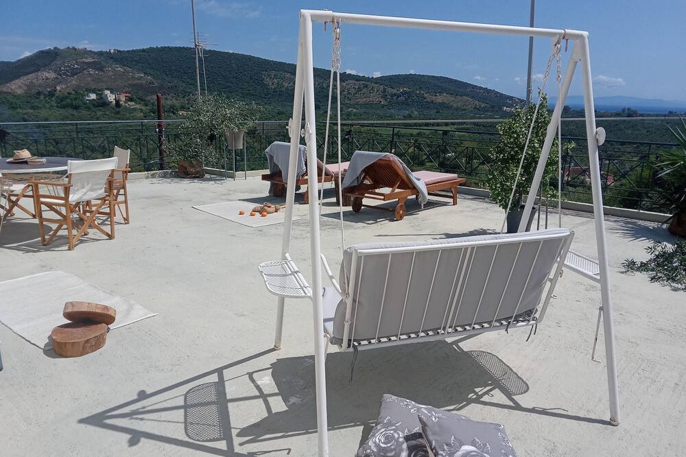 Photo of Outdoor in East Mani