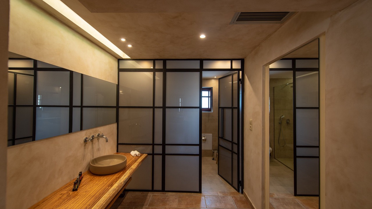 Photo of Bathroom in Karvelas