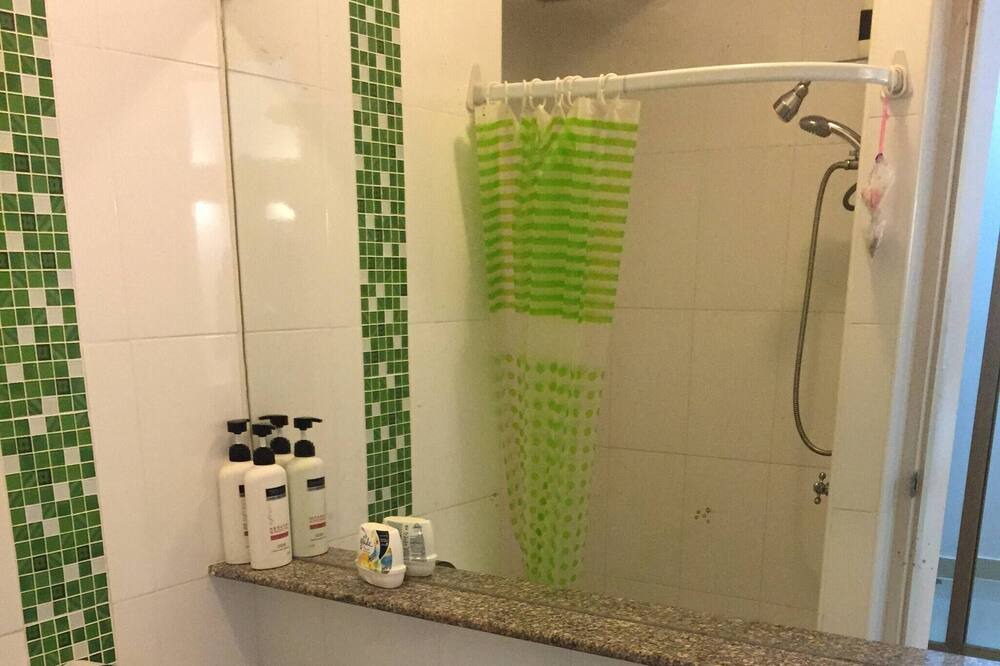 Photo of Bathroom in Huai Khwang