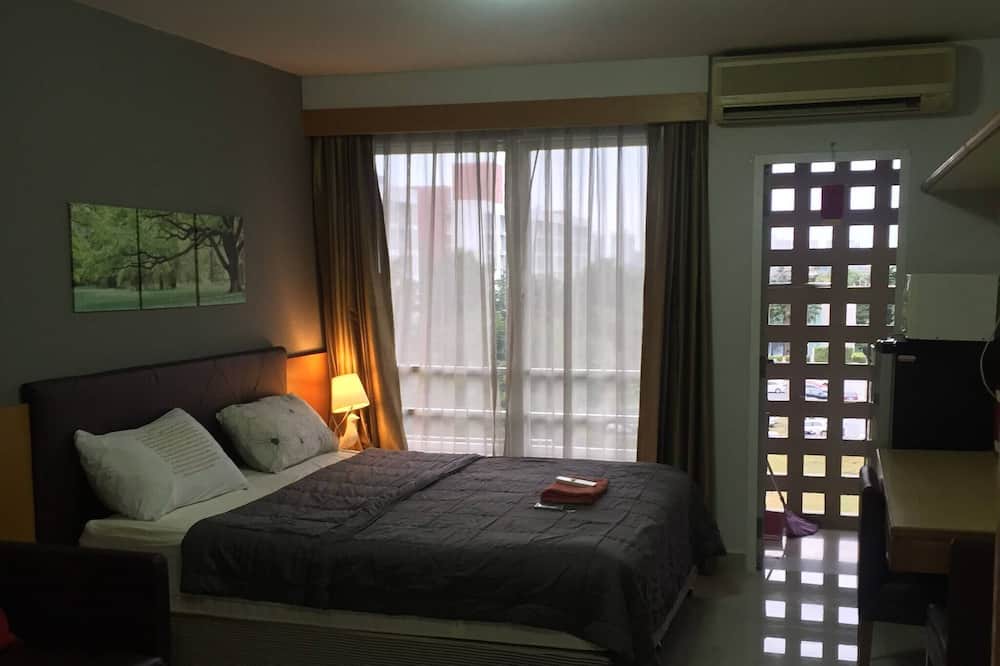 Photo of Bedroom in Huai Khwang