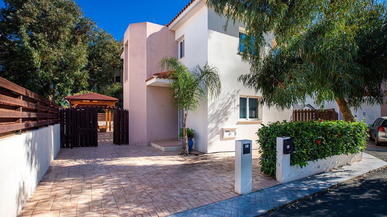 Photo of Outdoor in Pernera