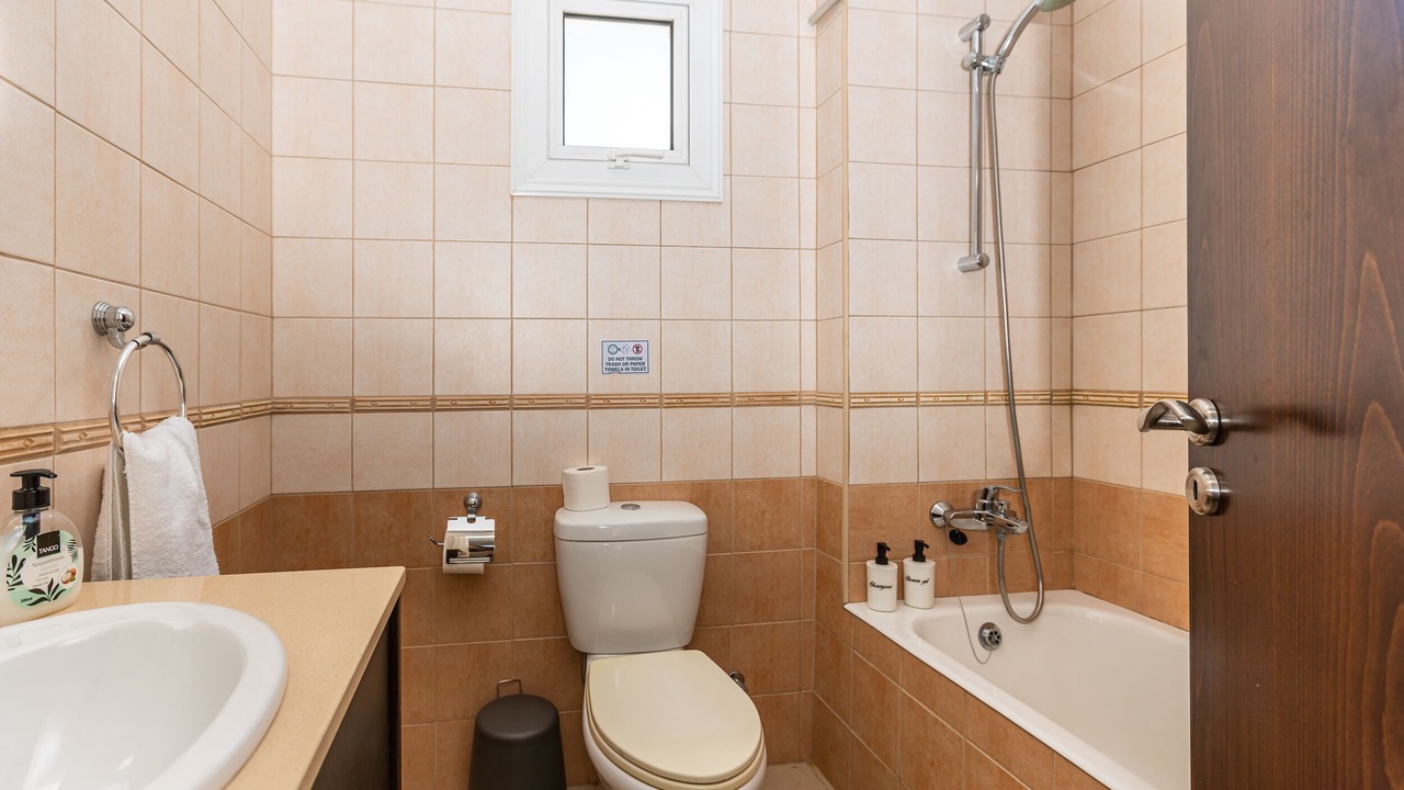Photo of Bathroom in Pernera