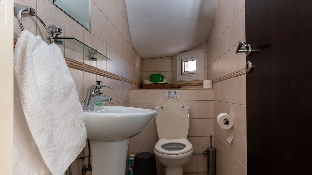 Photo of Bathroom in Pernera