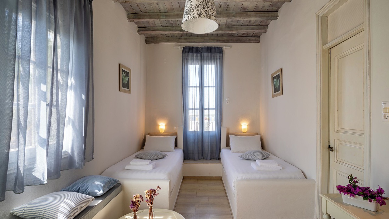 Photo of Bedroom in Tourlos