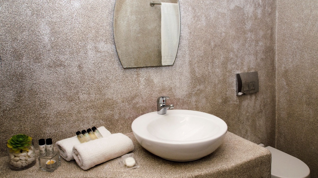 Photo of Bathroom in Tourlos