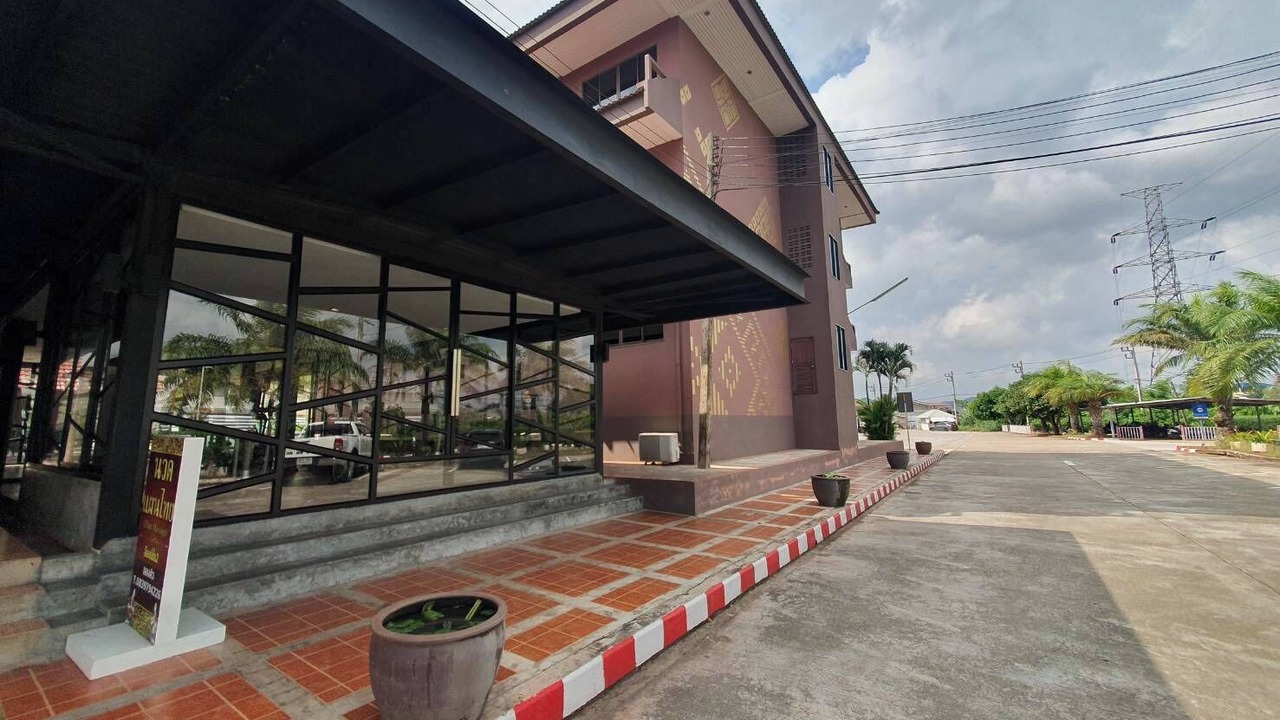 Photo of Outdoor in Makham Tia