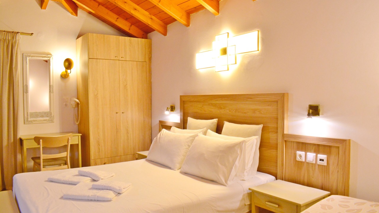 Photo of Bedroom in Kato Stalos