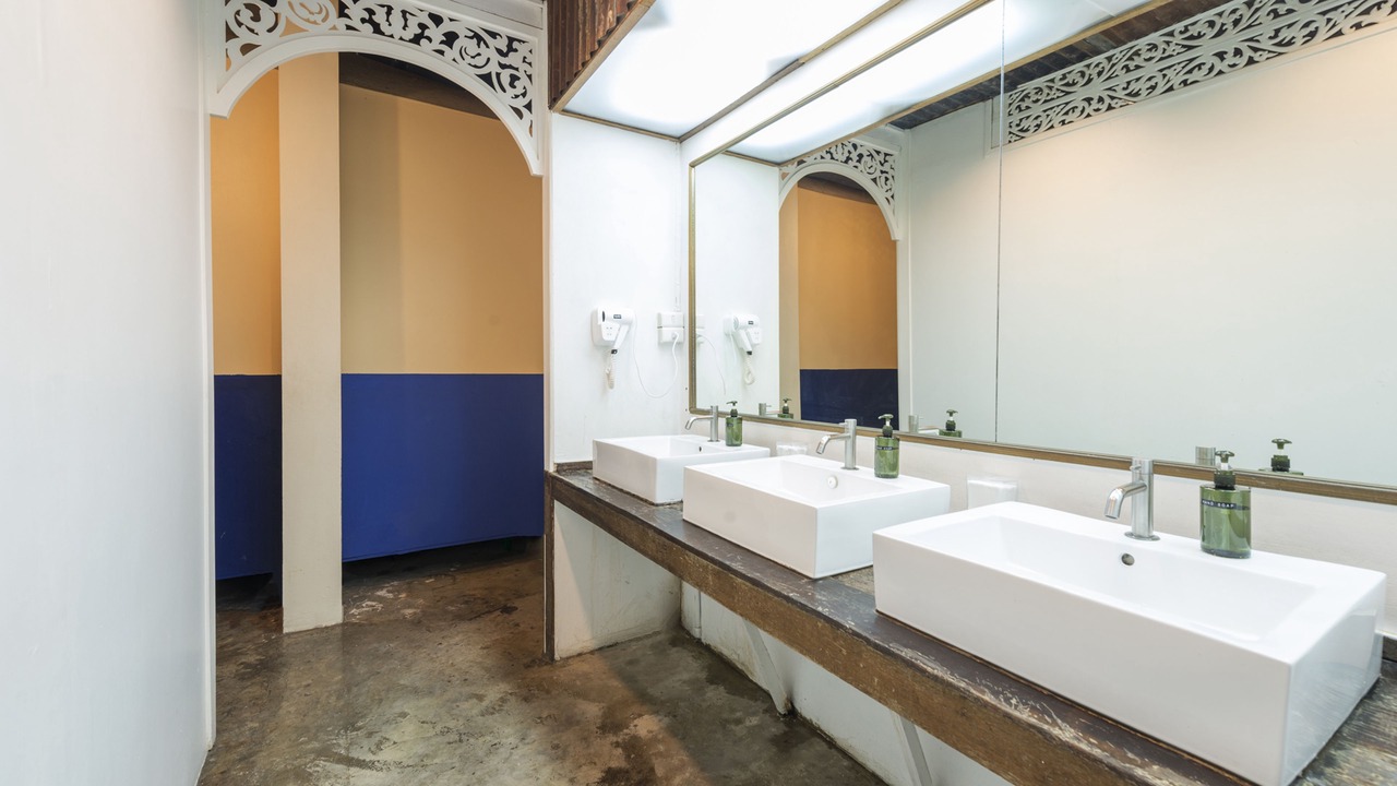 Photo of Bathroom in Talat Yot
