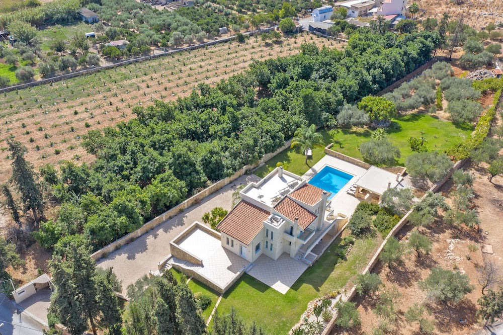 Photo of Outdoor in Souda