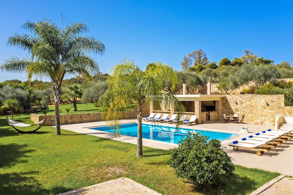 Photo of Outdoor in Souda
