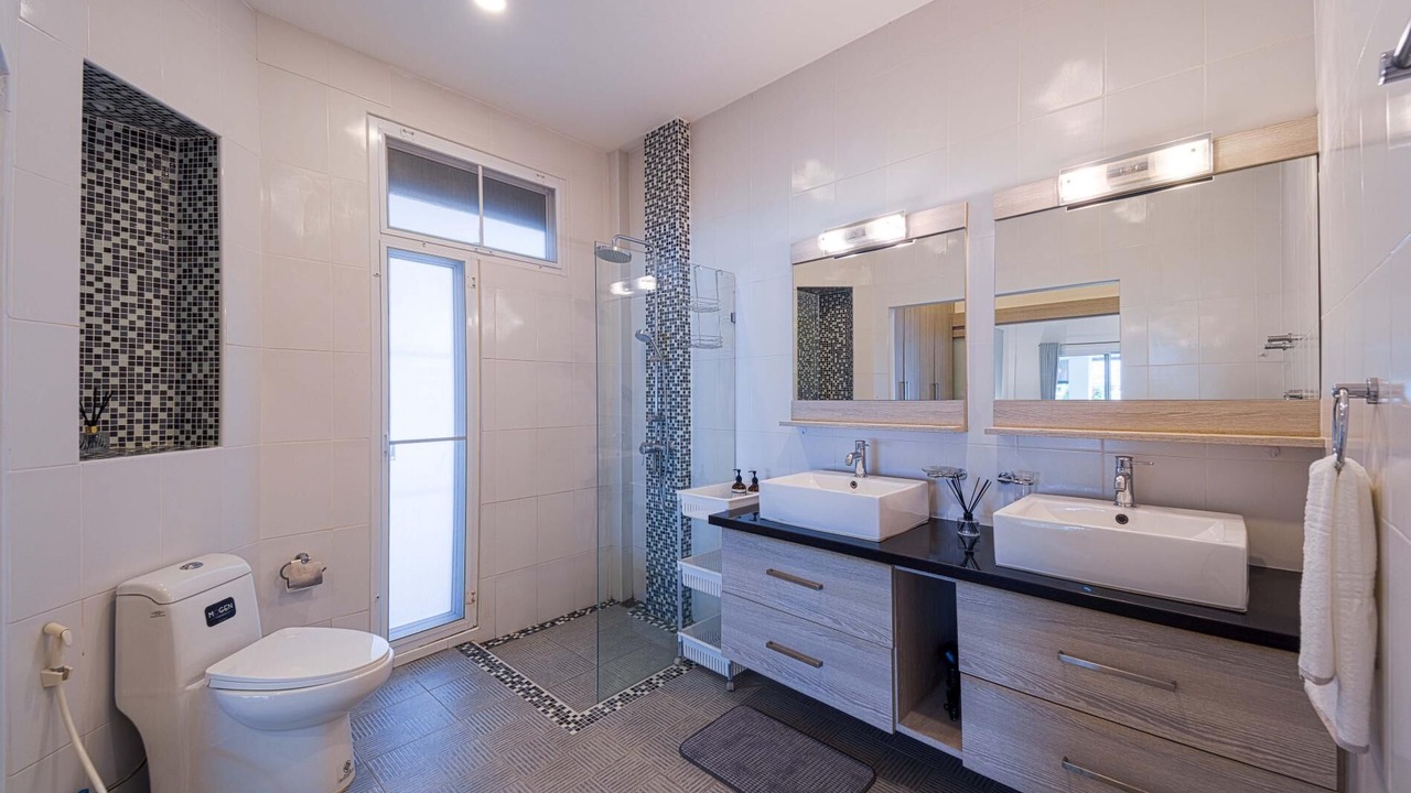 Photo of Bathroom in Ban Nong Sadao