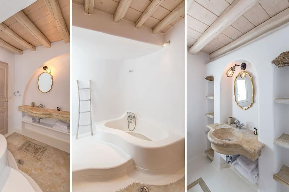 Photo of Bathroom in Agios Ioannis