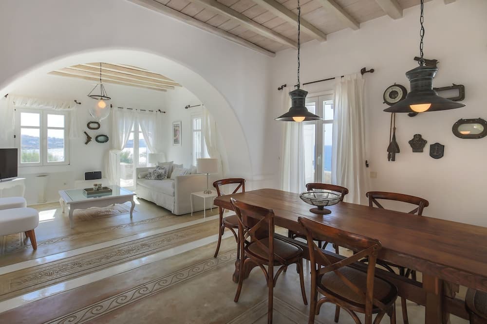 Photo of Livingroom in Agios Ioannis