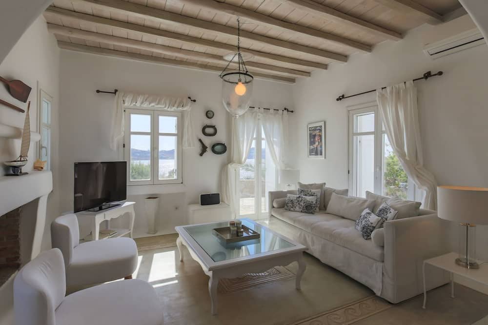 Photo of Livingroom in Agios Ioannis