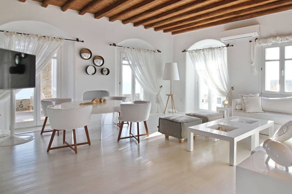 Photo of Livingroom in Agios Ioannis