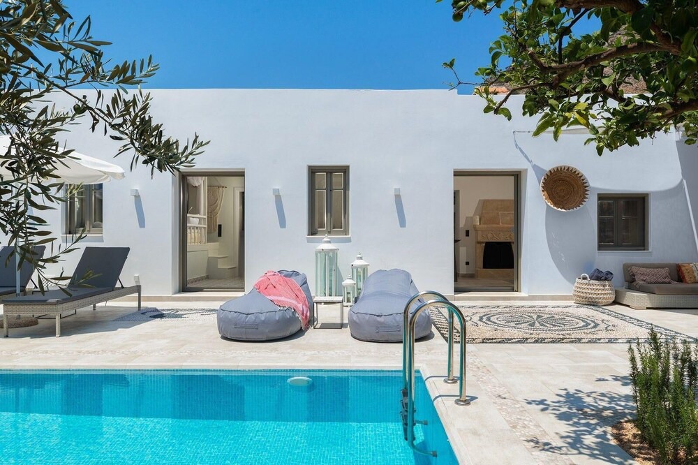 Photo of Outdoor in Pefkos