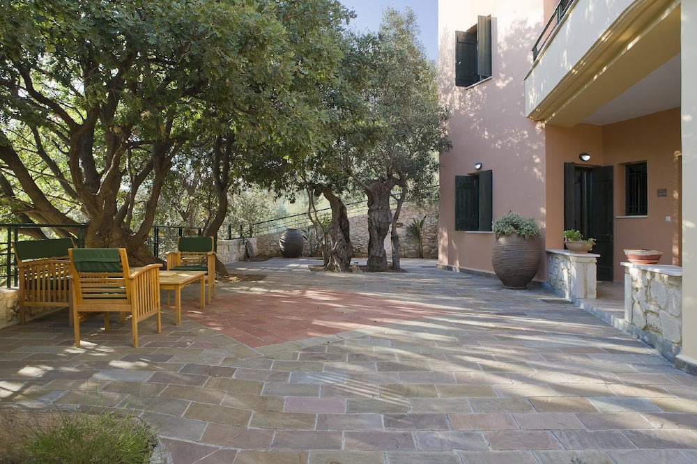 Photo of Patio Balcony in Kastellos