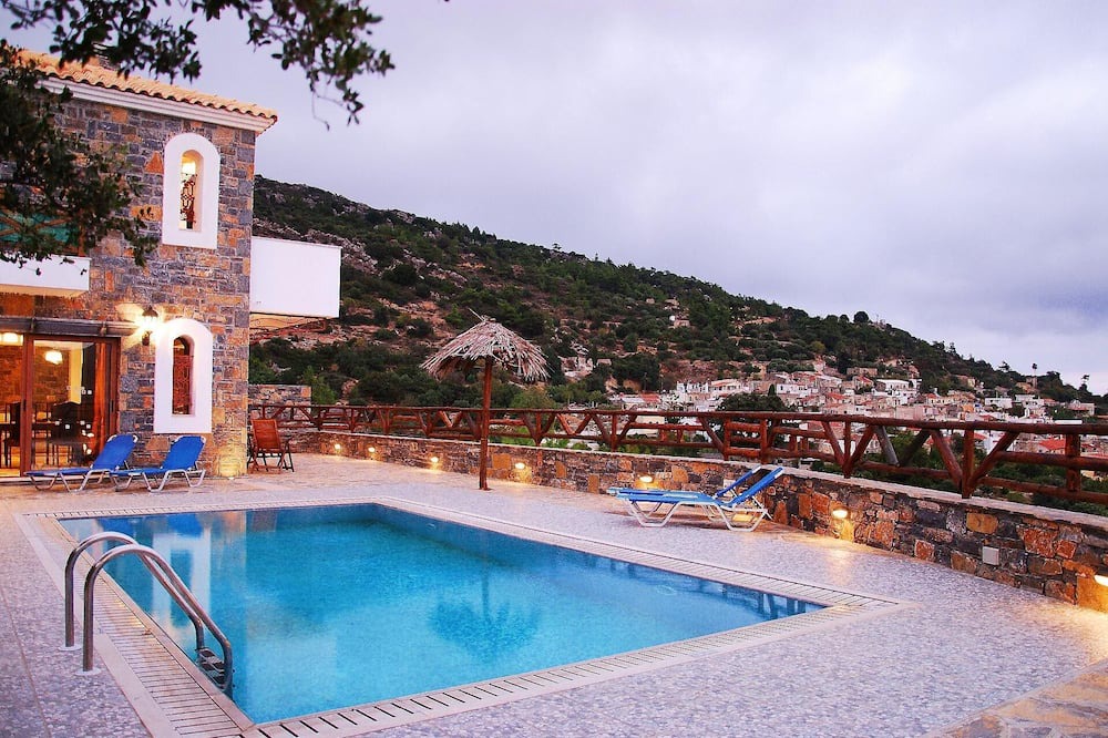 Photo of Outdoor in Prina