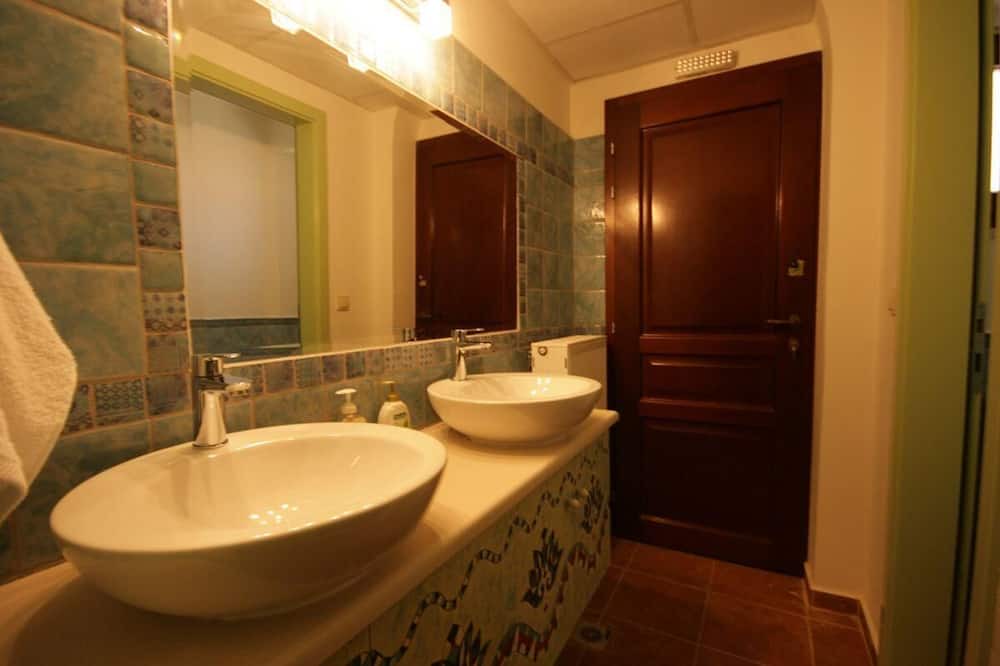 Photo of Bathroom in Kastellos
