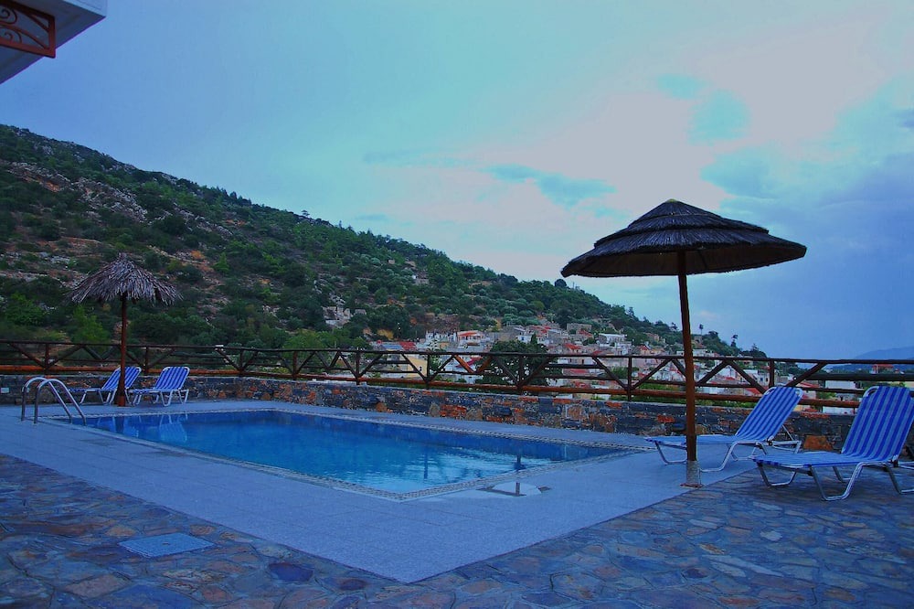 Photo of Outdoor in Prina
