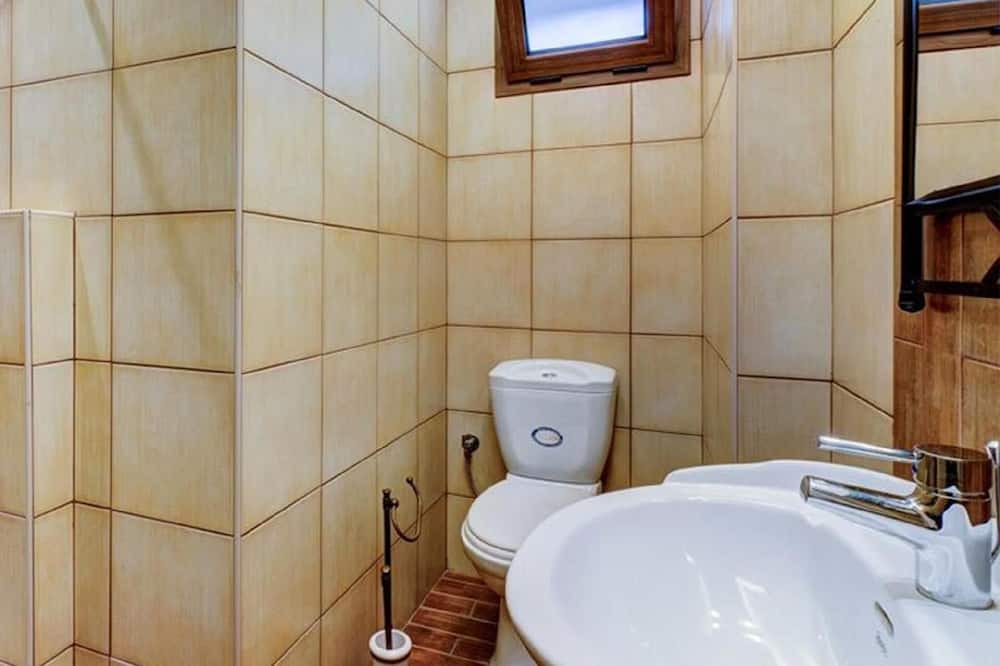 Photo of Bathroom in Prina
