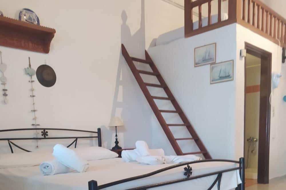 Photo of Bedroom in Skiros