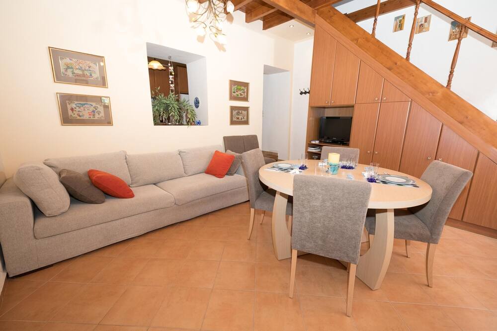 Photo of Livingroom in Karvelas