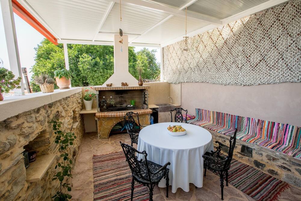 Photo of Patio Balcony in Karvelas
