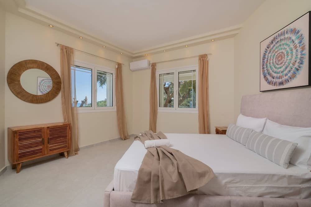 Photo of Bedroom in Argassi