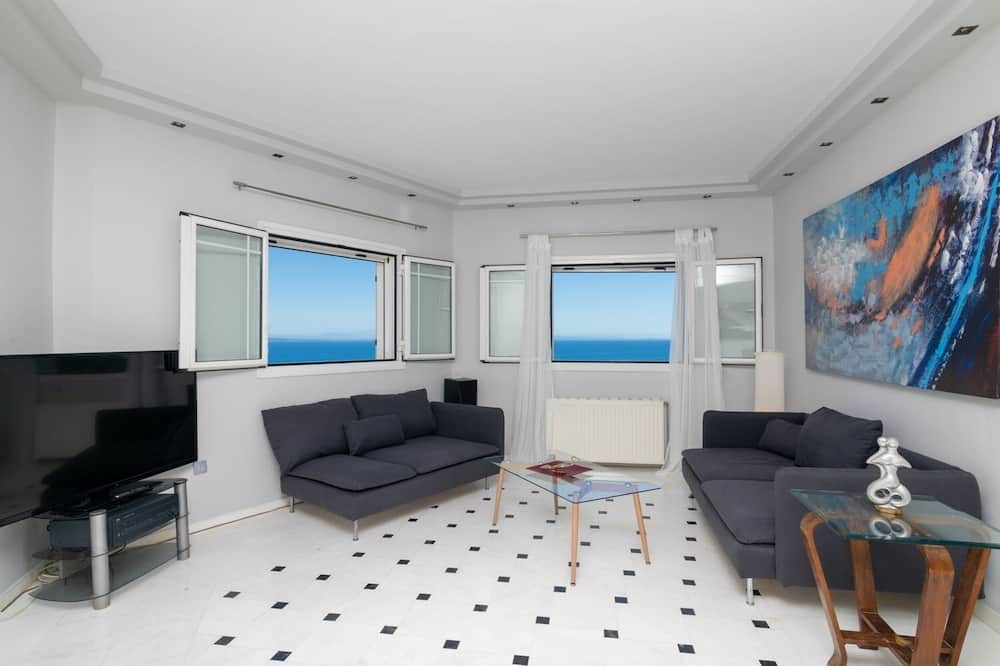 Photo of Livingroom in Argassi