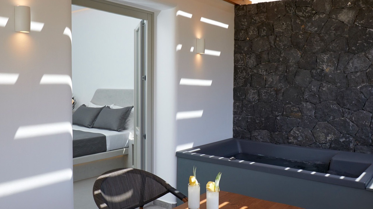 Photo of Bathroom in Kamari