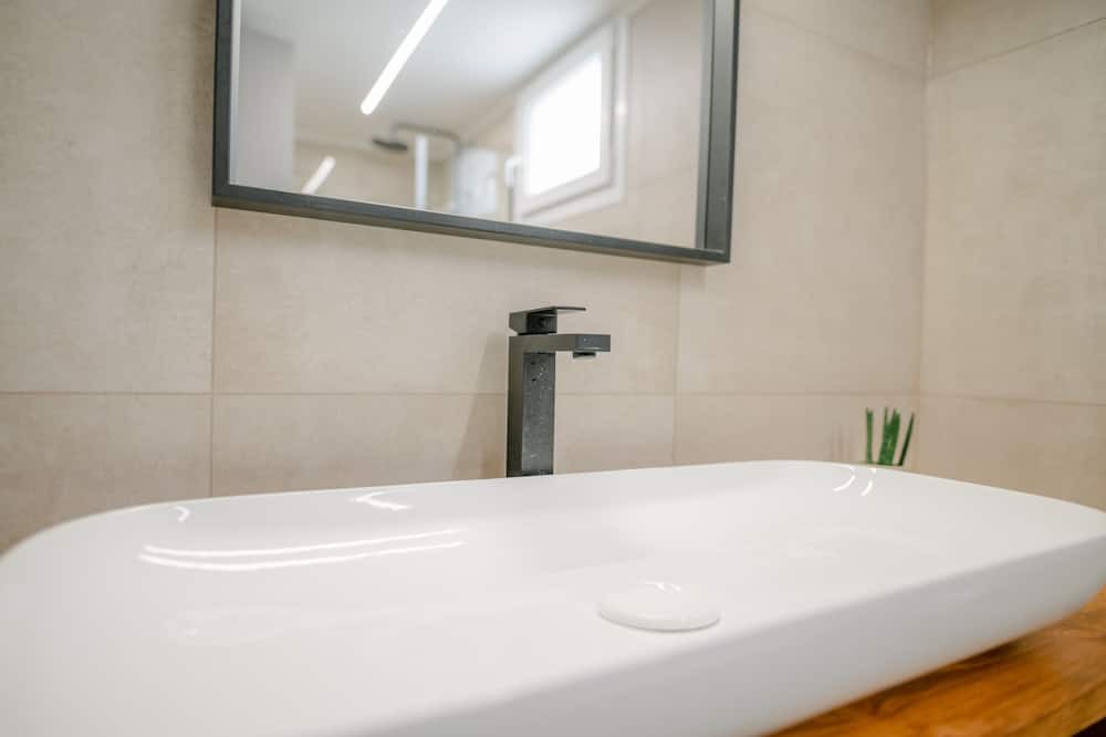 Photo of Bathroom in Alexandroupoli