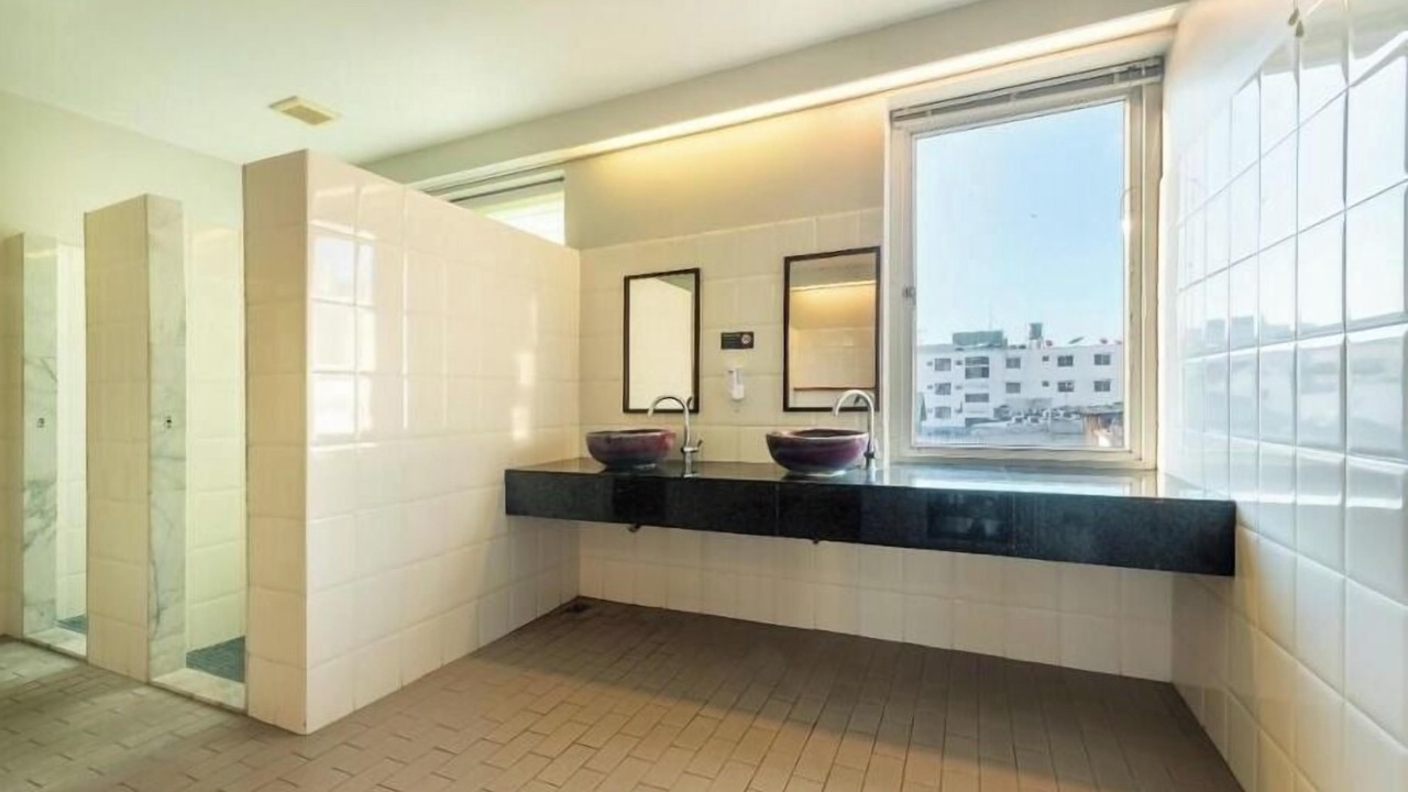 Photo of Bathroom in Wat Bowon Niwet
