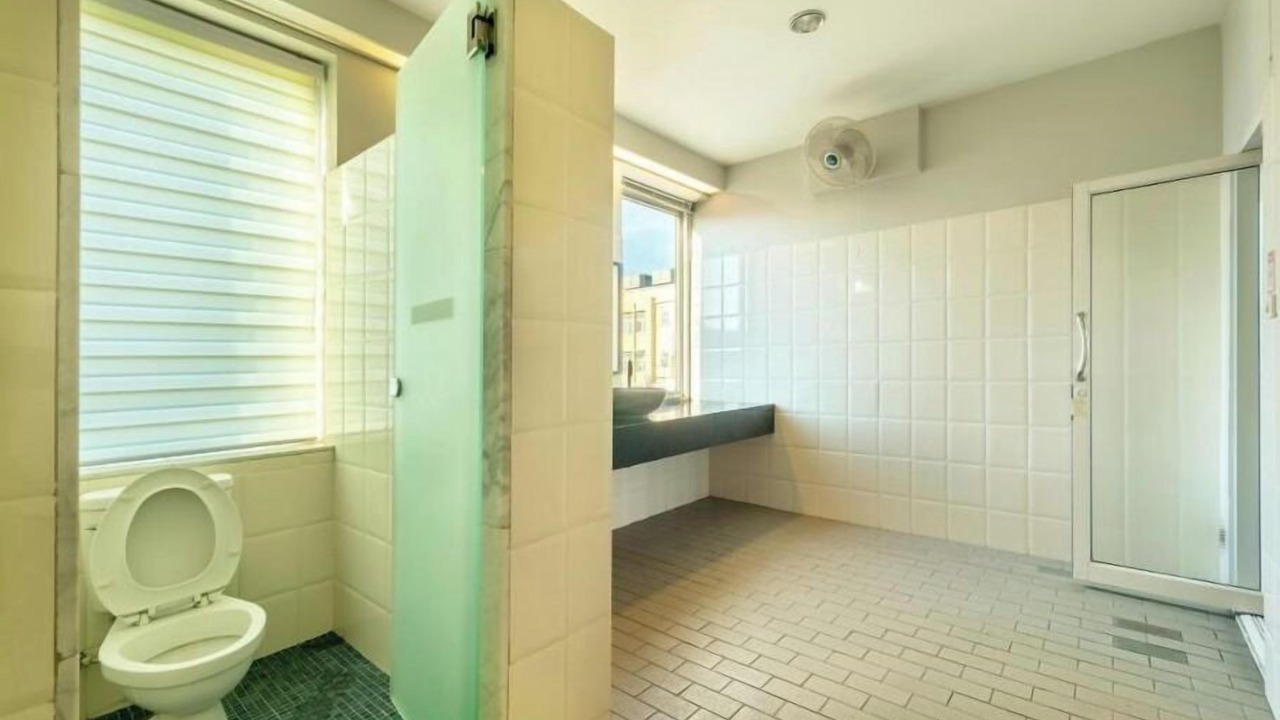 Photo of Bathroom in Wat Bowon Niwet
