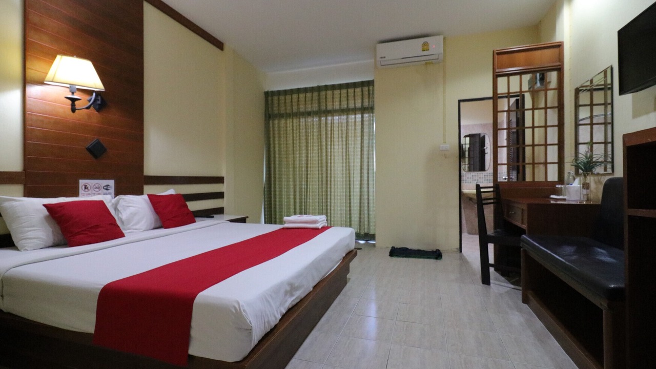 Photo of Bedroom in Talat Nuea