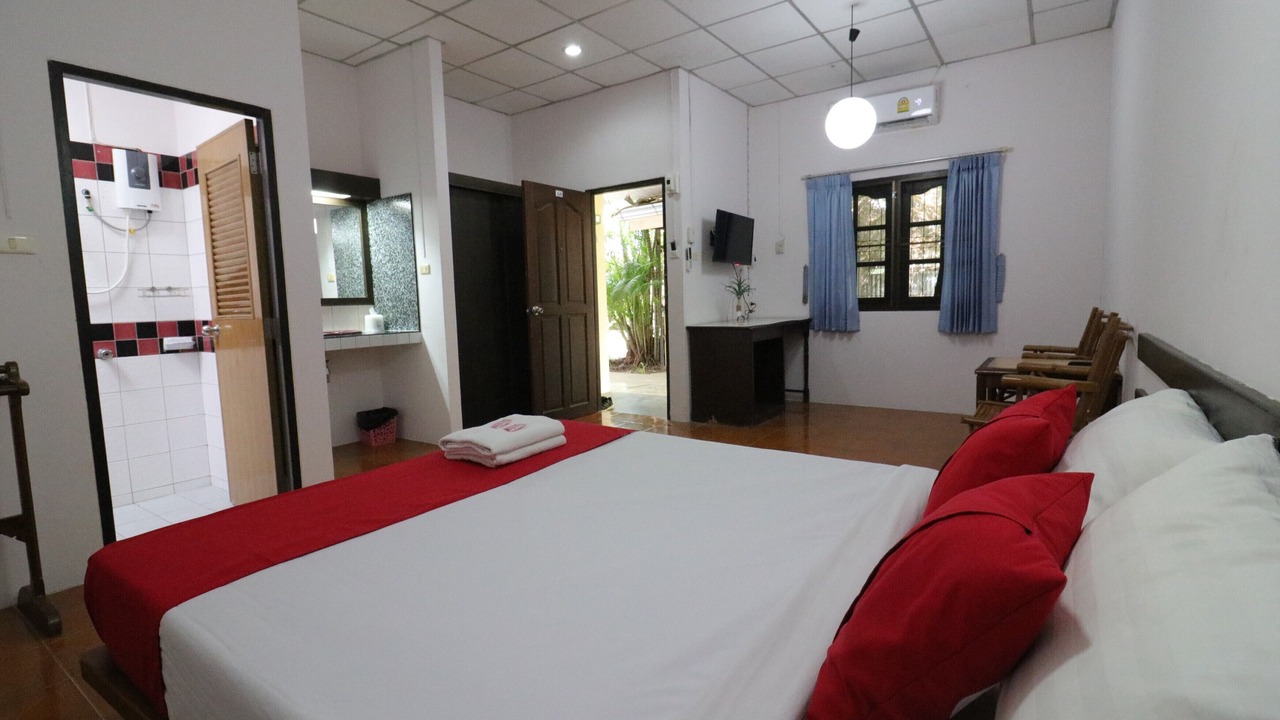Photo of Bedroom in Talat Nuea
