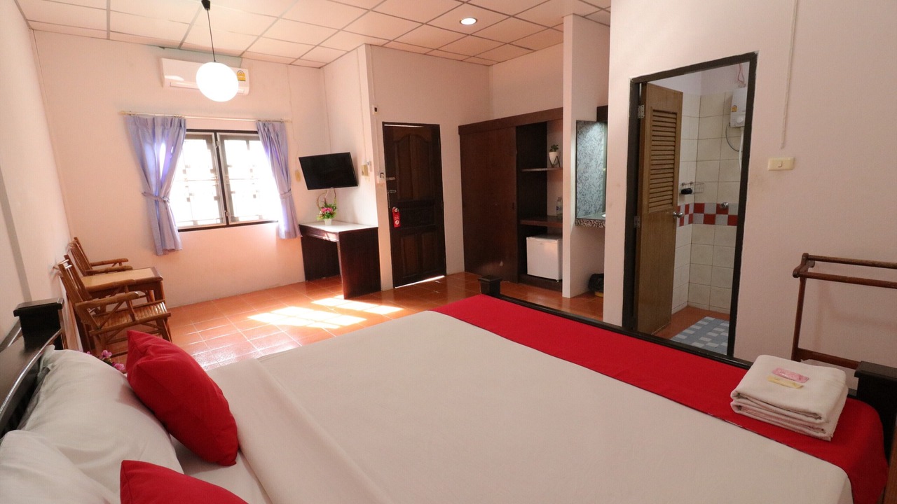 Photo of Bedroom in Talat Nuea
