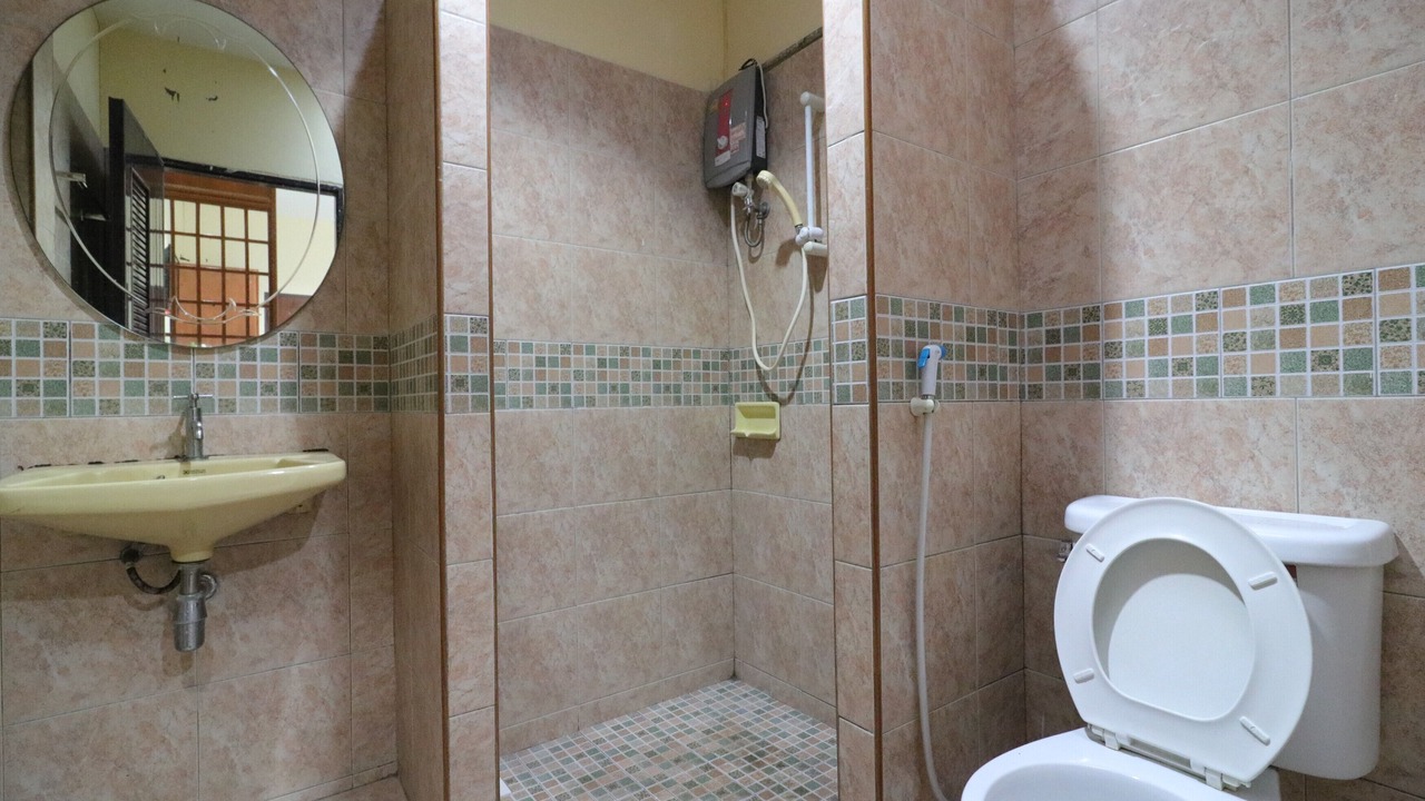 Photo of Bathroom in Talat Nuea